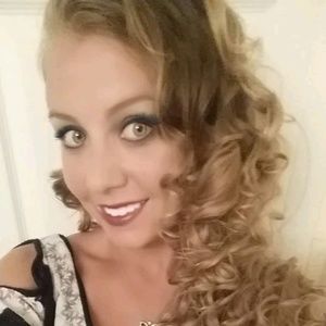 Meet your Posher, Lacy